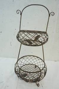 lot 87 image: 2 Tier Metal Planter