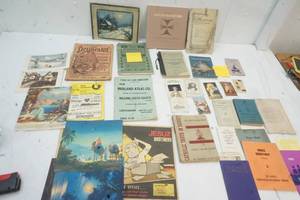 lot 136 image: Bag of Old Pamphlets & Booklets