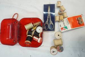 lot 139 image: Sewing Supplies