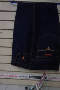 lot 168 image: Men Pants