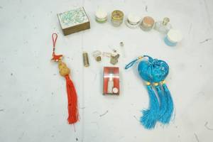 lot 227 image: Vintage Dresser Jars, perfume bottles, Lipstick