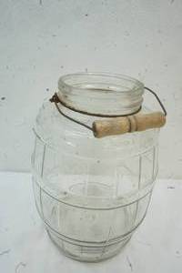lot 281 image: Vintage Jar with Handle