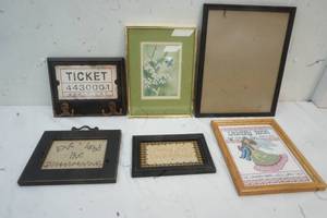 lot 282 image: Wall Decor