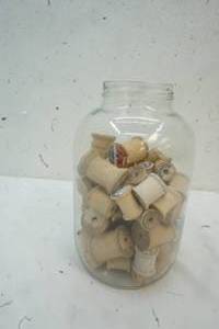 lot 288 image: Jar with different size spools