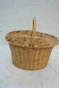 lot 294 image: Picnic Basket