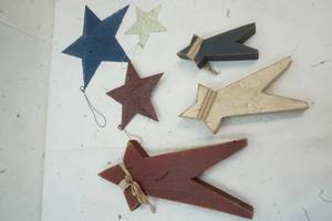 lot 301 image: Wall Decor