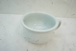 lot 339 image: Vintage Chamber Pot