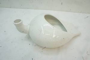 lot 341 image: Vintage Bed Pan