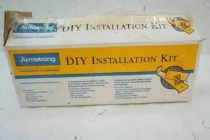 lot 369 image: Flooring Supplies