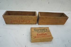 lot 372 image: Vintage Wooden Cheese Boxes, Cod Fish Box