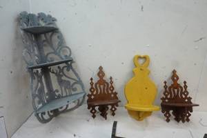 lot 373 image: Variety of Shelves