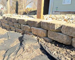 lot 195 image: Landscape Blocks