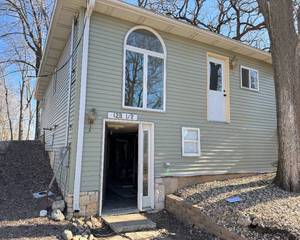 lot 173 image: Exterior Building Components