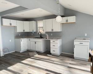 lot 2 image: Kitchen Cabinets