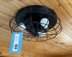 lot 5 image: Light Fixture