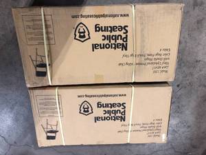 lot 43 image: Lot of 2  HAMPDEN FURNISHINGS Bernadine Beige Vinyl Folding Chair (4-Pack)   Customer Returns See Pictures