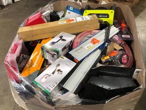 lot 26 image: Gaylord of Assorted Hand Tools Hardware and Misc Items Various Models and Conditions Customer Returns See Pictures