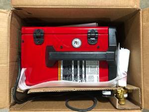 lot 30 image: Lincoln Electric Weld-Pak 140 Amp MIG and Flux-Core Wire Feed Welder, 115V, Aluminum Welder with Spool Gun sold separately   Customer Returns See Pictures