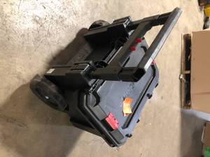 lot 34 image: Husky Tool Box Customer Returns See Pictures
