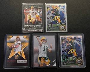 lot 81 image: Aaron Rodgers 5 Card Lot with Refractor and Inserts - Green Bay Packers Football Cards