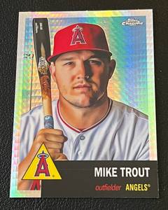 lot 133 image: Mike Trout Prizm Refractor 2022 Topps Chrome #50 Baseball Card