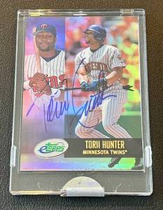 lot 62C image: Torii Hunter Auto 2002 eTopps #102 Signed Minnesota Twins Baseball Card