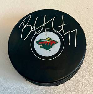 lot 53B image: Brad Hunt Signed Minnesota Wild Logo Hockey Puck with Fan HQ COA