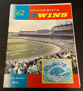 lot 45B image: 1962 Minnesota Twins Baseball Vintage Year Book