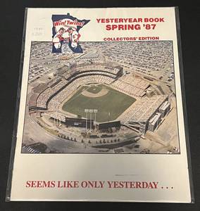 lot 50C image: Minnesota Twins Spring 87 Yesteryear Book Collectors Edition World Series Vintage Baseball