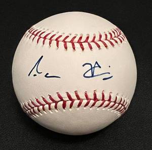 lot 76C image: Aaron Hicks Signed Baseball Rawlings OMLB Selig Baseball Minnesota Twins