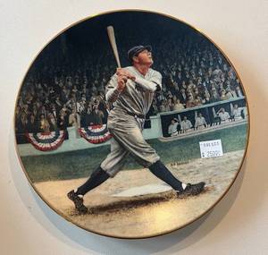 lot 72B image: Babe Ruth The Called Shot Special Edition Plate, Numbered by Delphi Legends of Baseball