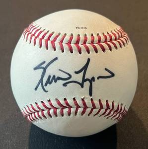 lot 104B image: Kevin Tapani Signed Baseball Minnesota Twins