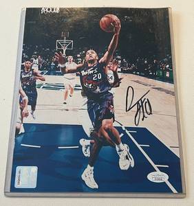 lot 100B image: Damon Stoudamire Signed 8x10 Photo with JSA COA Basketball