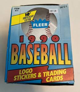 lot 55C image: 1990 Fleer Baseball Pack Box - 36 Packs of Sealed Baseball Cards