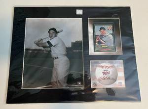lot 7D image: Harmon Killebrew Signed and Matted Photo  Card - Limited Edition Numbered 50500, Rare Minnesota Twins Baseball