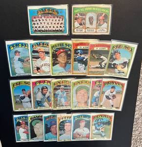 lot 71C image: 1972 Topps Baseball 20 Card Vintage Lot