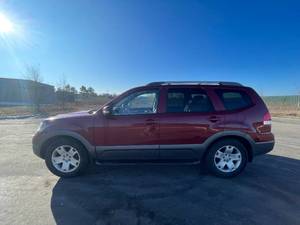 2009 Kia Borrego EX V8 - 4X4