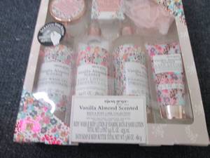 Bath & Body Care Gift Set...