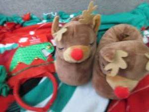 Holiday Tie blanket, Accessories...