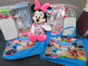 2 Fashion Doll Sets, Minnie Mouse...