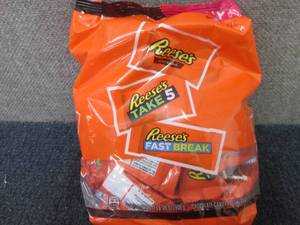 32.06 oz Bag Reeses Snack Size...