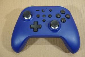 lot 130 image: GuliKit ZEN PRO Wireless Gaming Controller for Nintendo Switch -Raven Purple