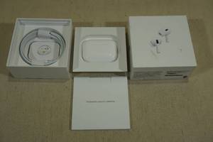lot 136 image: Apple AirPods Pro with MagSafe Charging Case