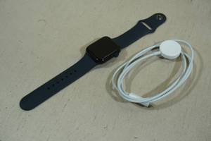 lot 137 image: Apple Watch SE 40mm Smart Watch with GPS