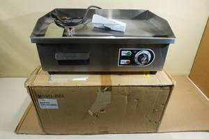 lot 184 image: 22 Electric Countertop Griddle with Tools