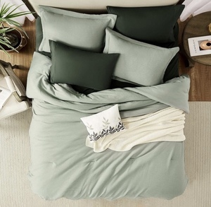 lot 192 image: MaiReve Sage Green Comforter Set - Full