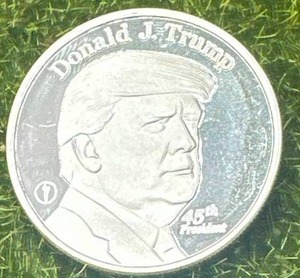 1oz .999 Silver Donald Trump Round
