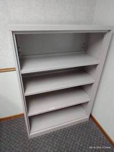 lot 9 image: Metal Book Shelf