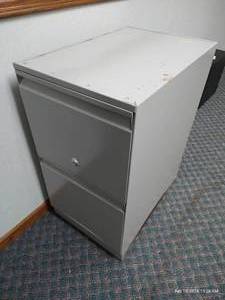 lot 11 image: Grey Filing Cabinet