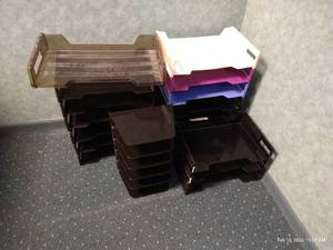 lot 17 image: Plastic Filing Organizers